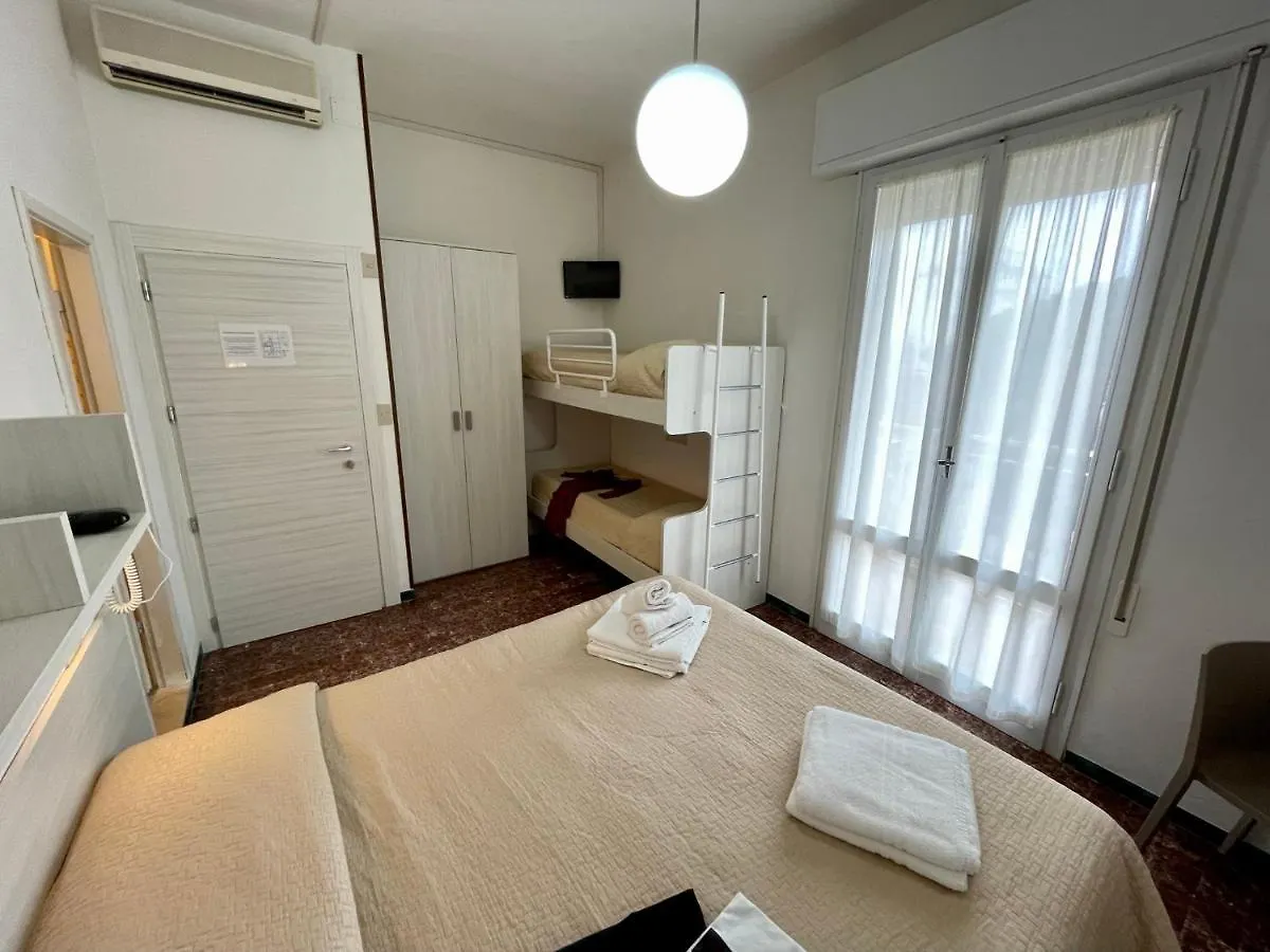 **  Hotel Napoleon Riccione Italie